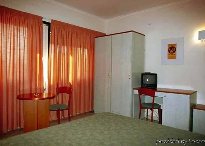 Laurence Hotel 3*