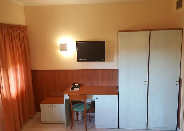 Laurence Hotel 3*