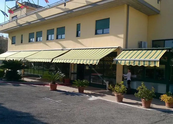 Laurence Hotel